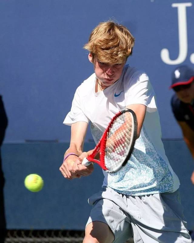 的背景故事 的背景故事